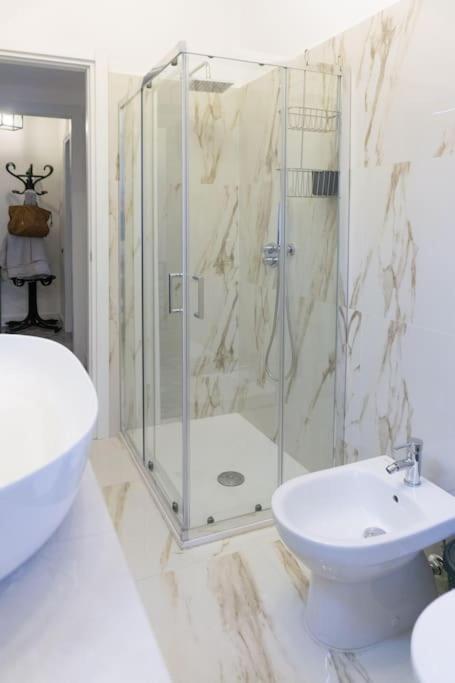 Apartamento Bright & Modern 2 Min Metro 20min Niguarda H Milán